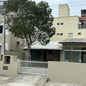 Casa Entre Dois Mares - Casa Bege Casa de Férias Bombinhas